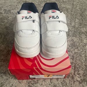 Toddler Fila shoes size 7C